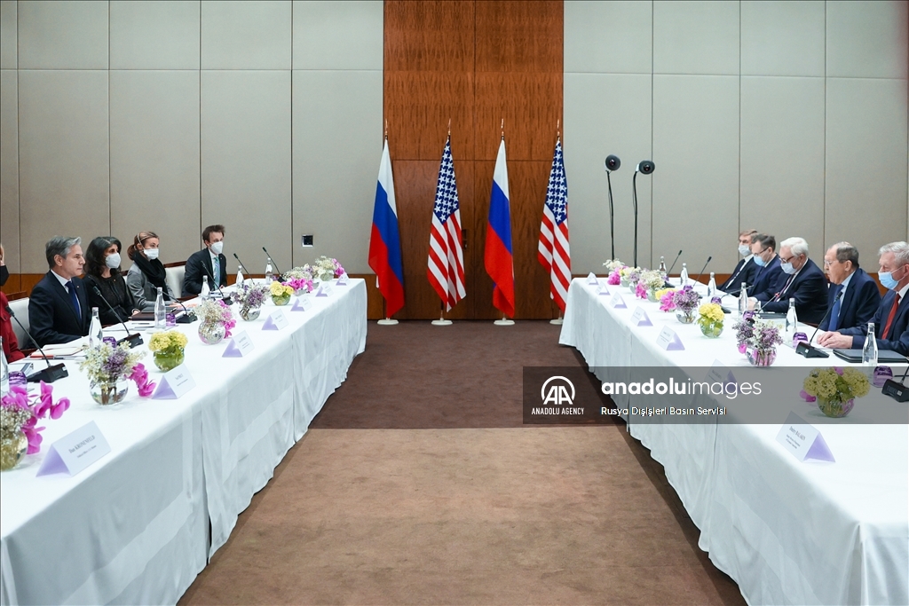 دیدار وزرای امور خارجه روسیه و آمریکا در ژنو آغاز شد 