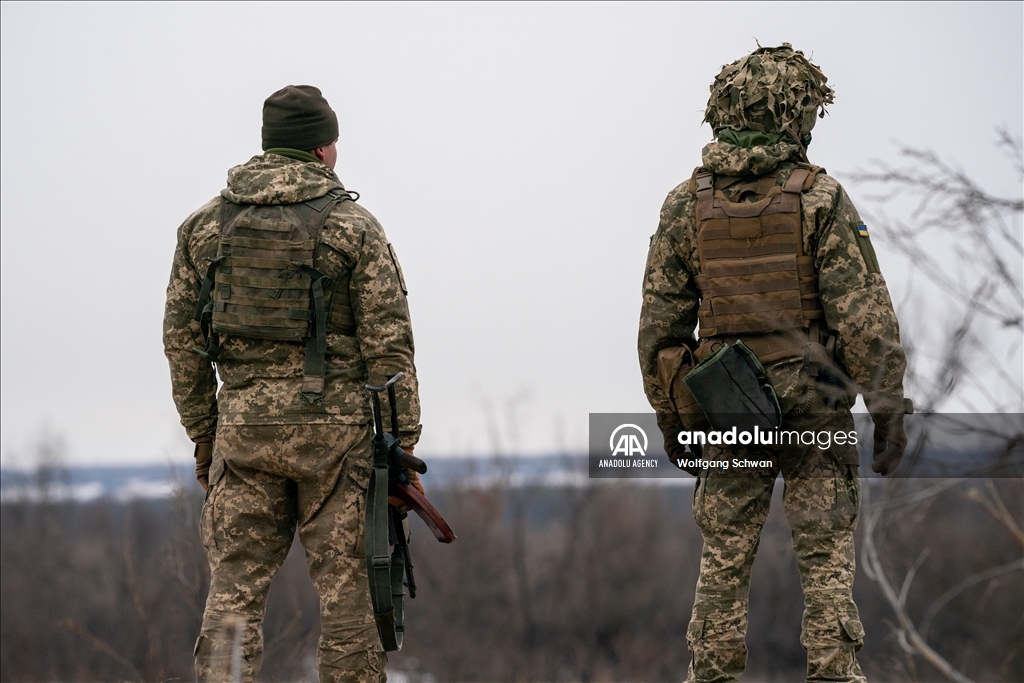 Reporteri AA na frontu u Donbasu 