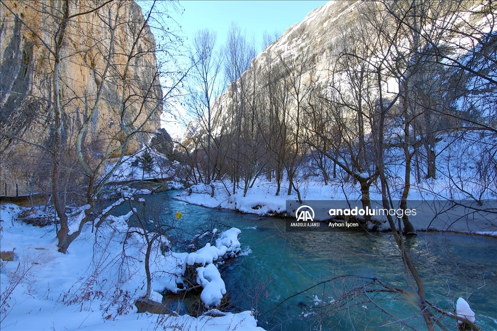 Tohma Kanyonu’nda kış güzelliği