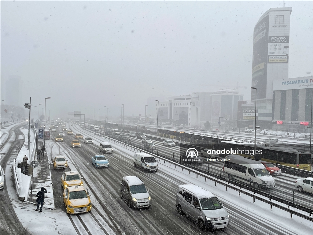 .İstanbul'da kar yağışı