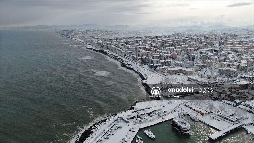 Batı Karadeniz'de kar manzarası havadan görüntülendi