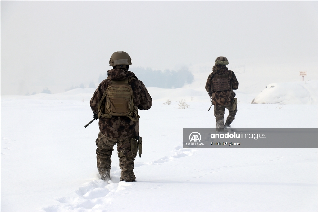 Terörle mücadelenin kahramanları kar ve dondurucu soğukta da göreve hazır