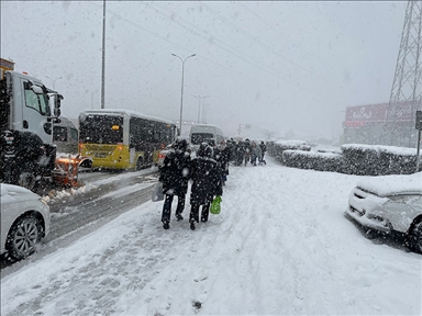 Heavy snowfall hit Istanbul