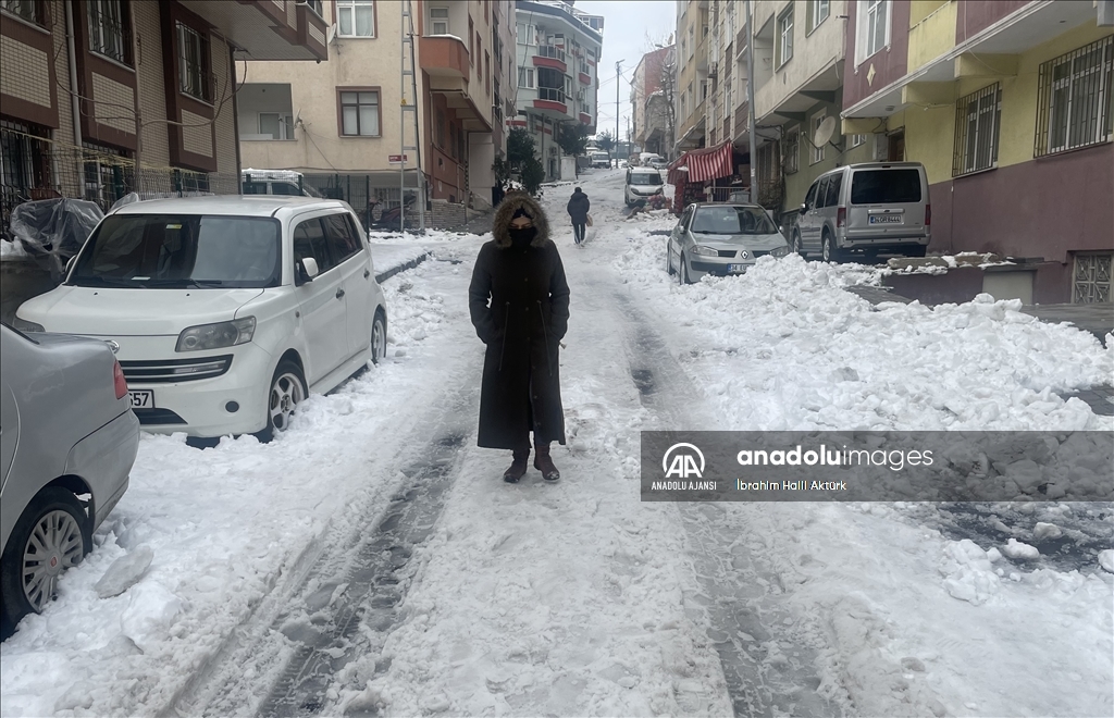 İstanbul'da karın etkileri sürüyor
