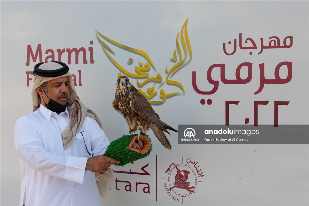 Katar'da kadim bir geleneğin yaşatıldığı etkinlik: Şahin Festivali