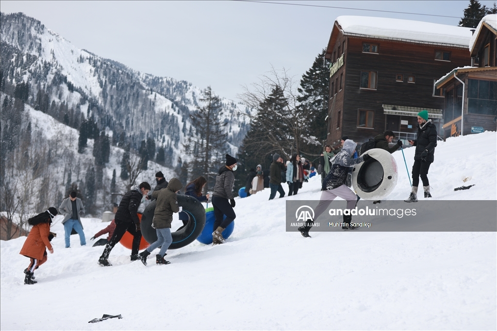 Rize'de, "14. Ayder Kar Festivali" başladı