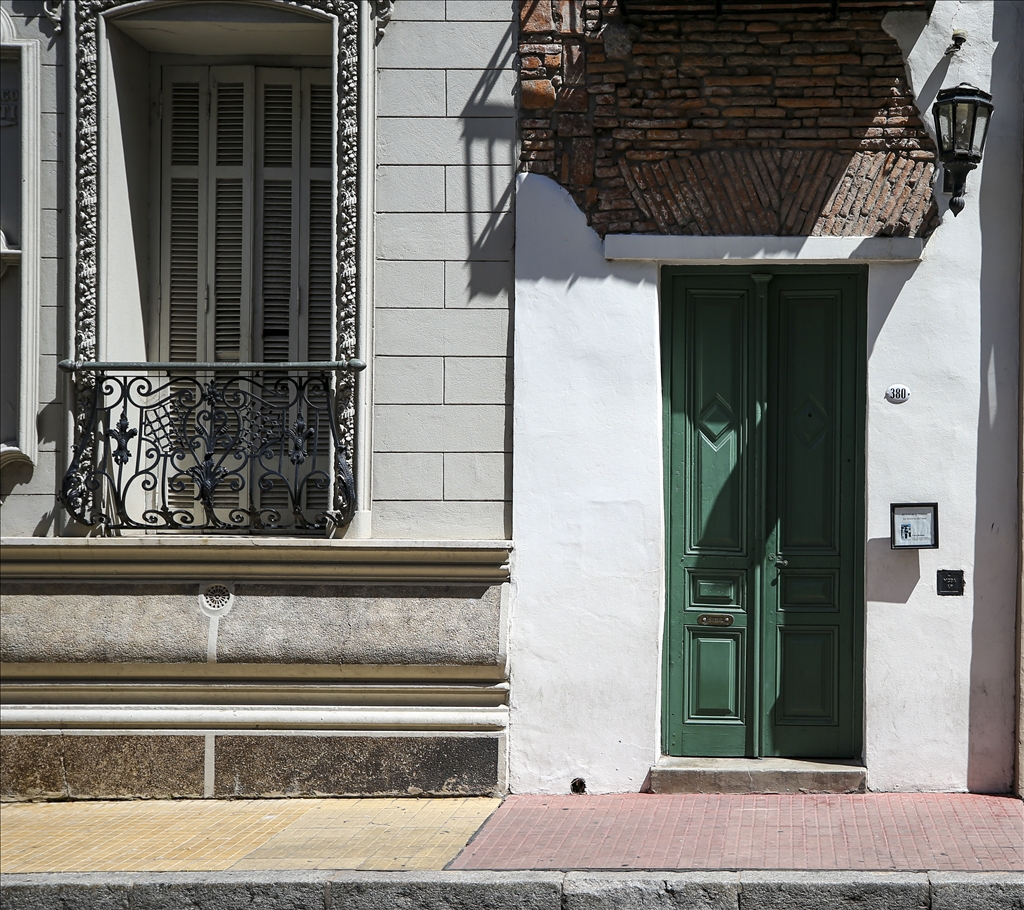 Argjentinë, shtëpia më e ngushtë në Buenos Aires tërheq turistët