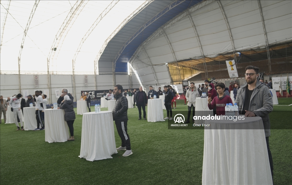 انطلقت المباريات وشهدت إجراء لقاء بين فريقي