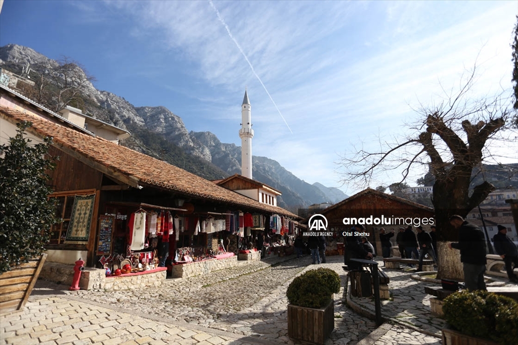 Изработката на кече - традиционален занает во Албанија