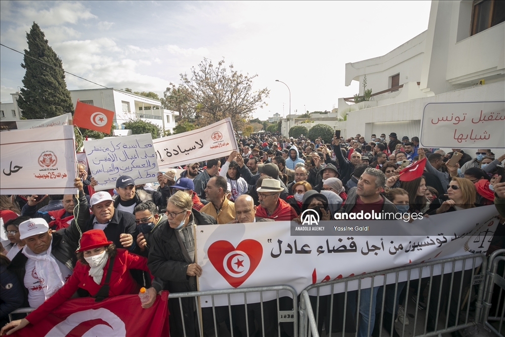 المجلس الأعلى للقضاء هو هيئة دستورية مستقلة من مهامها ضمان استقلالية القضاء ومحاسبة القضاة