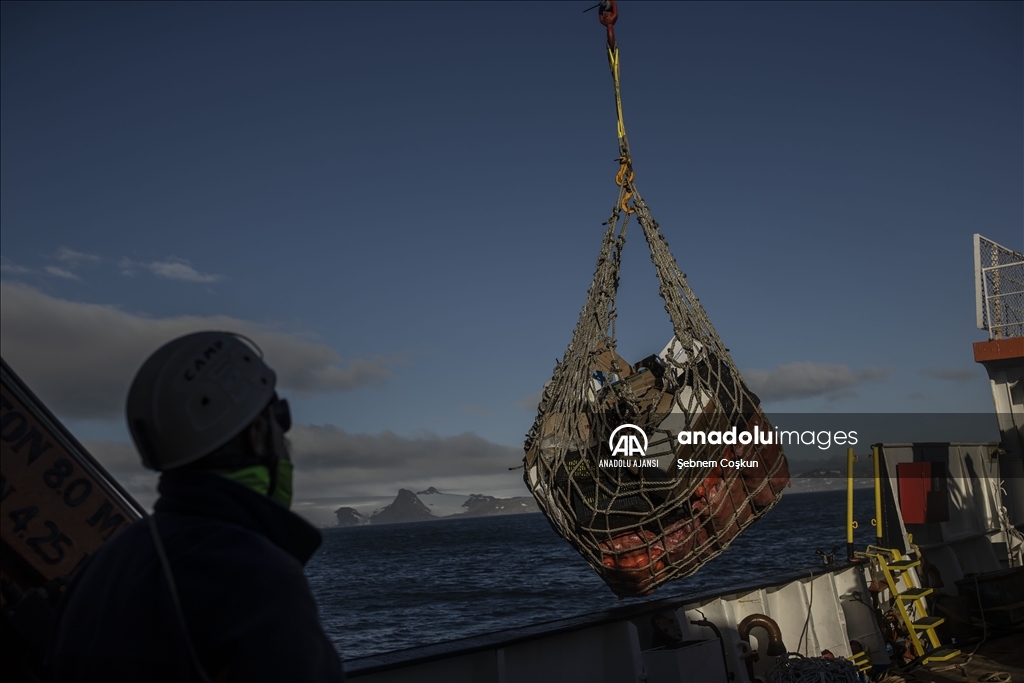 Türk ekibi Antarktika’ya ayak bastı