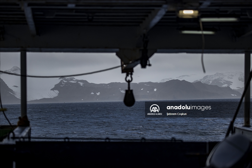 Türk ekibi Antarktika’ya ayak bastı