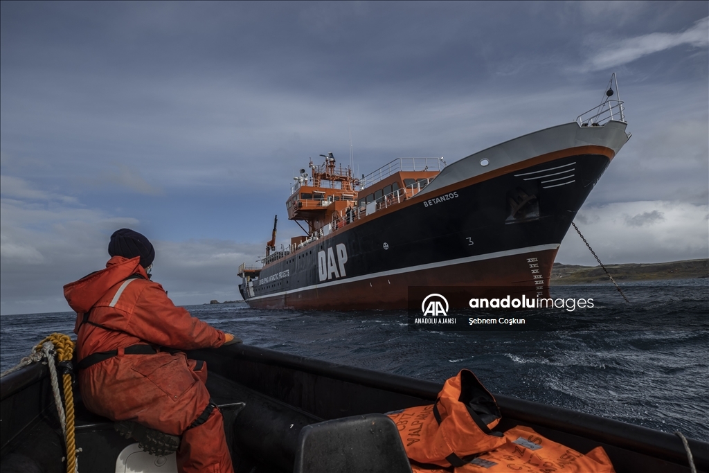 Türk ekibi Antarktika’ya ayak bastı