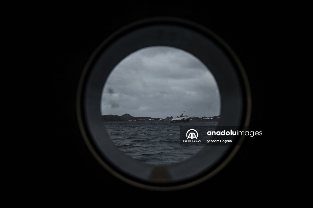 Türk ekibi Antarktika’ya ayak bastı