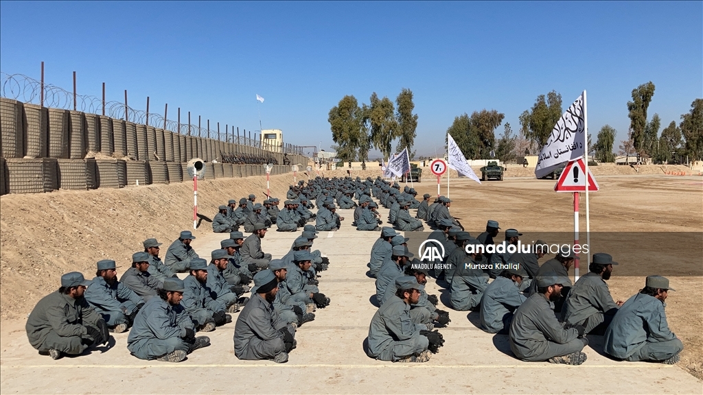 Wisuda anggota polisi baru Taliban di Kandahar