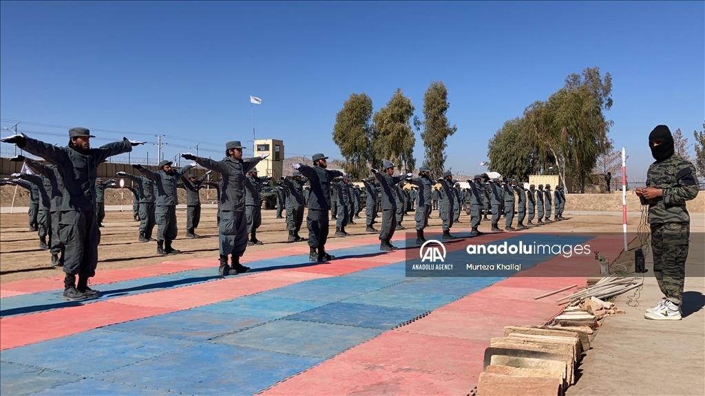 Wisuda anggota polisi baru Taliban di Kandahar