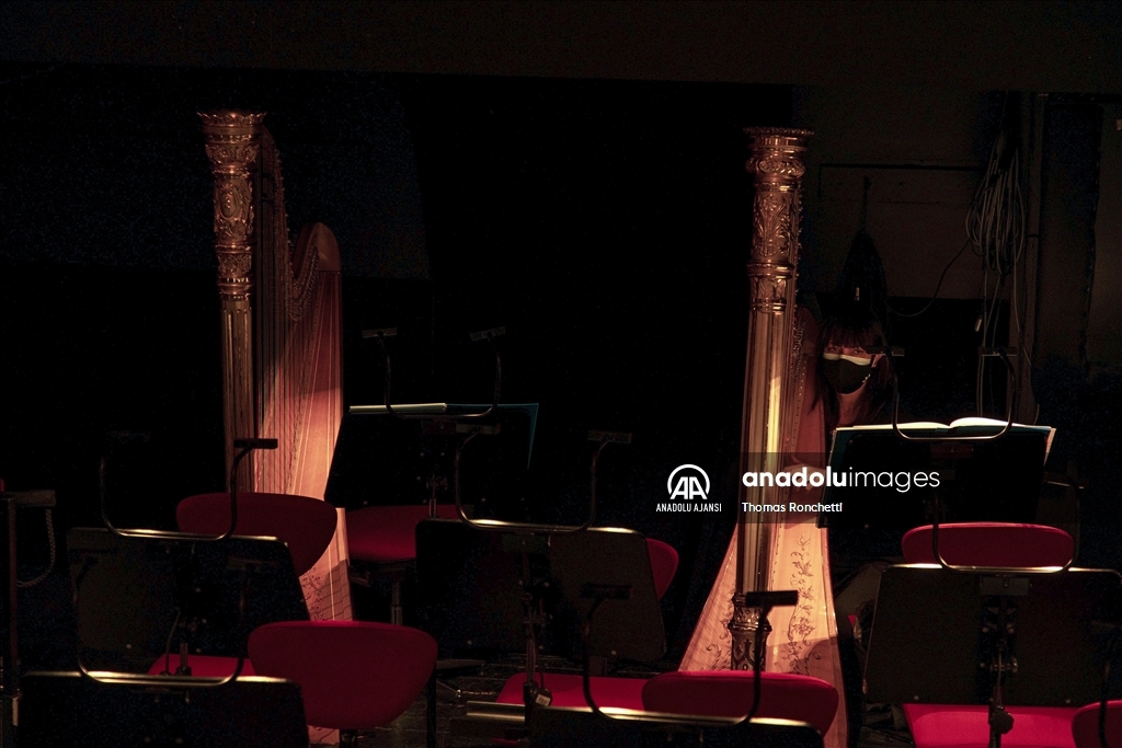 Milano'daki La Scala opera binası