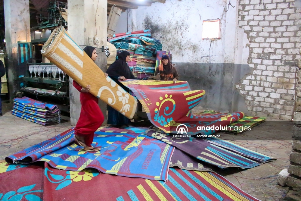الحصير البلاستيك بمصر.. صناعة متميزة بملامح تركية