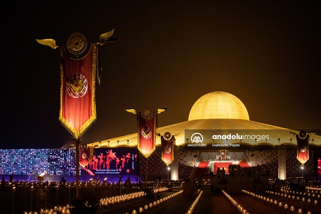 Tayland'da Makha Bucha Günü