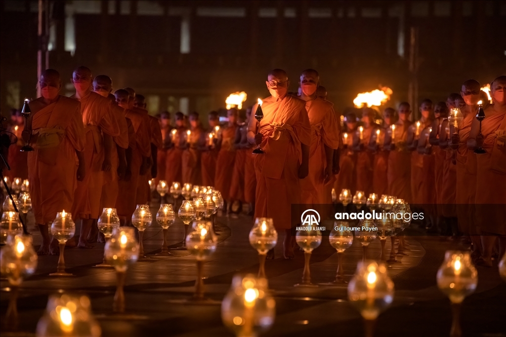 Tayland'da Makha Bucha Günü