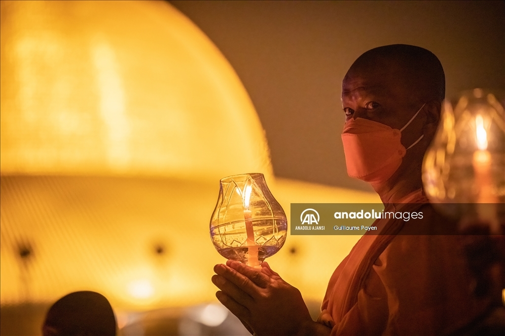 Tayland'da Makha Bucha Günü