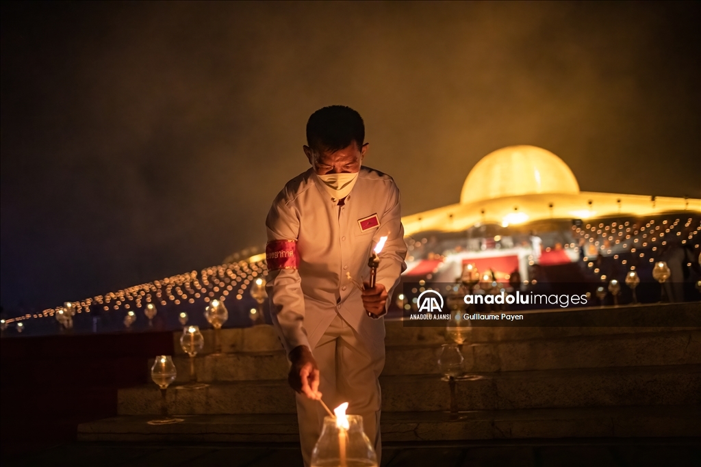 Tayland'da Makha Bucha Günü
