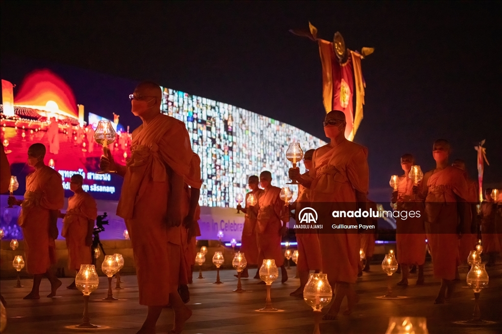 Tayland'da Makha Bucha Günü