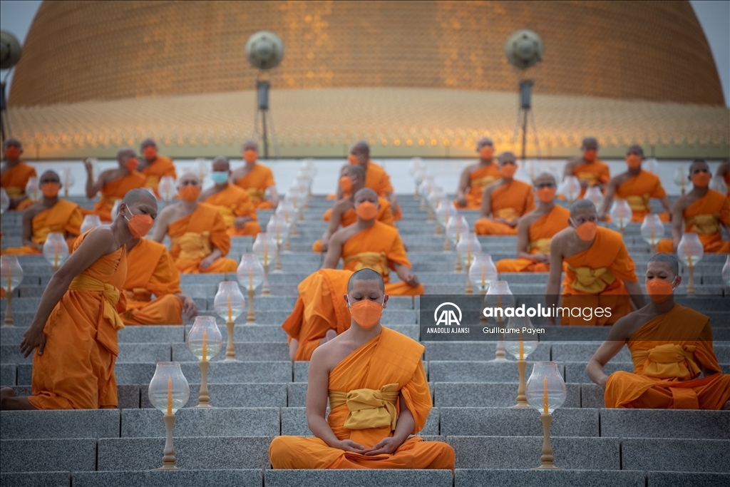 Tayland'da Makha Bucha Günü
