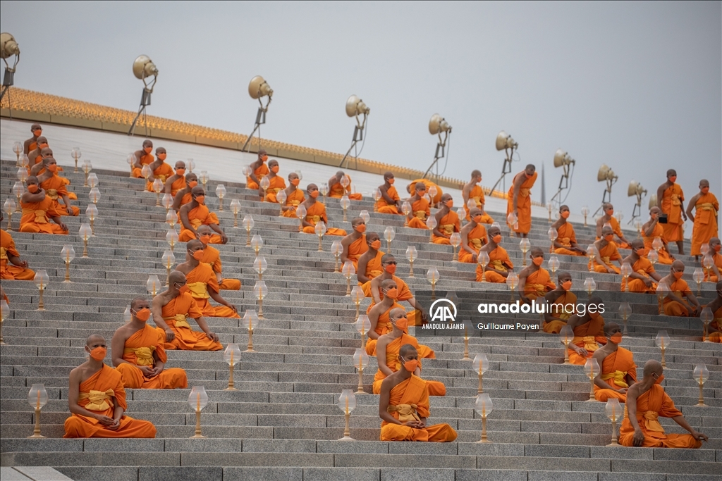 Tayland'da Makha Bucha Günü
