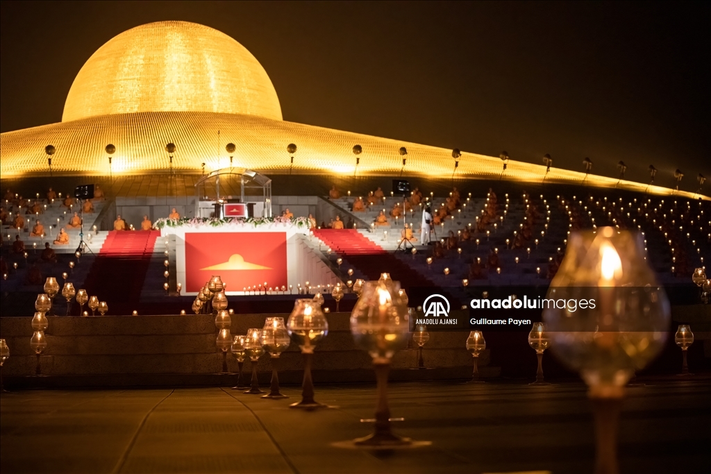 Tayland'da Makha Bucha Günü