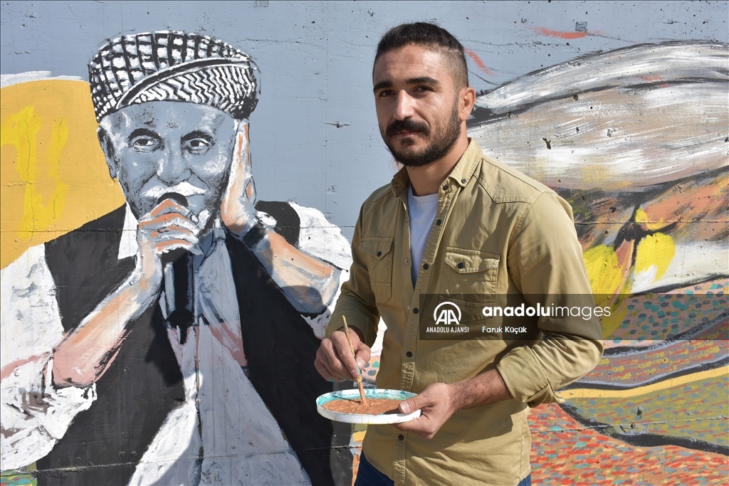 Şırnak Üniversitesi öğrencileri kentin kültürel değerlerini duvara resmetti