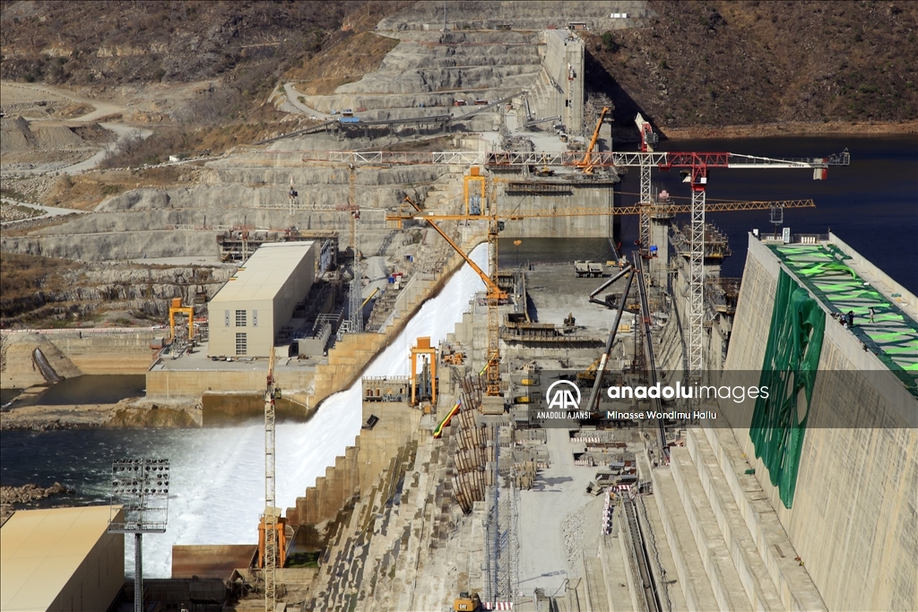 Etiyopya, Büyük Rönesans Barajı'nda ilk kez elektrik üretimine başladı