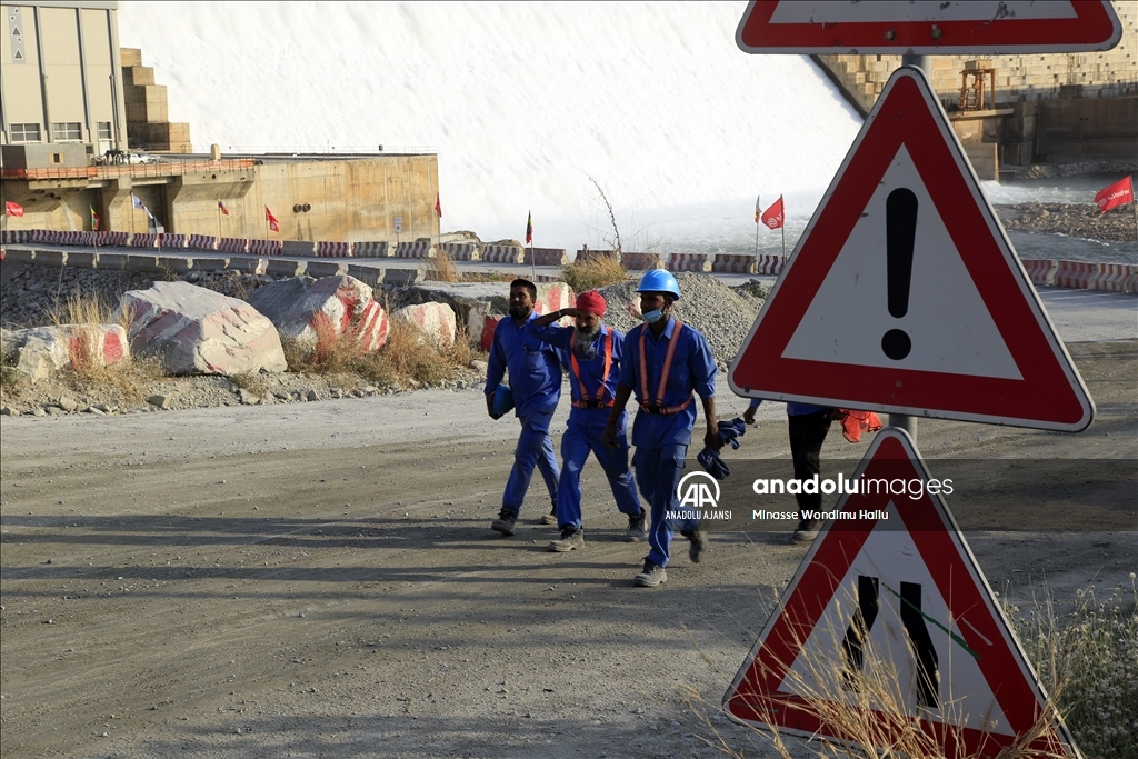 Etiyopya, Büyük Rönesans Barajı'nda ilk kez elektrik üretimine başladı
