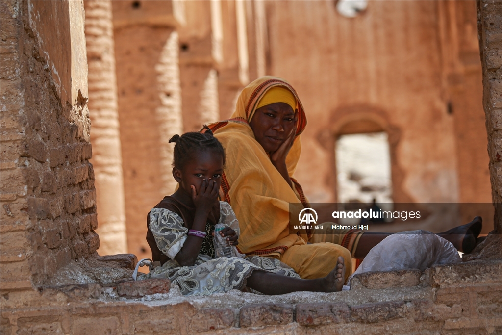 Sudan'daki Hatmiyye tarikatı lideri Ebu Cellabiye’nin türbesi farklı mimarisiyle dikkat çekiyor