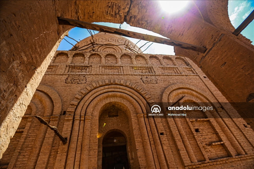 Sudan'daki Hatmiyye tarikatı lideri Ebu Cellabiye’nin türbesi farklı mimarisiyle dikkat çekiyor