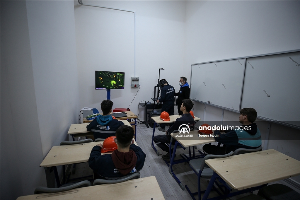 Yalova'daki meslek lisesi geleceğin kaptan ve denizcilerini yetiştiriyor
