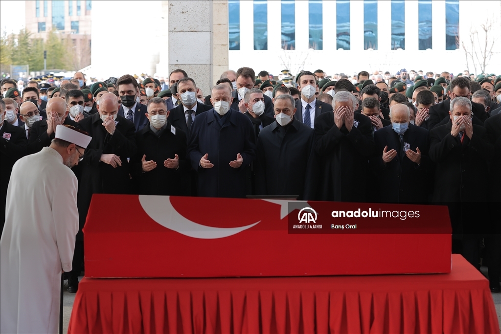 Senegal'de şehit olan Özel Harekat Şube Müdürü Hayrettin Eren son yolculuğuna uğurlandı