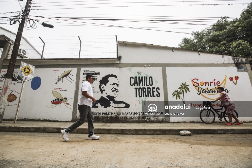 La población de Saravena, en Colombia, quedó atrapada por el fuego cruzado entre grupos criminales rivales
