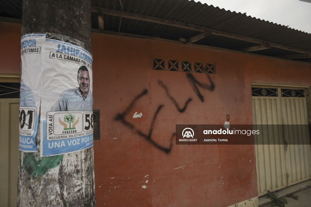 La población de Saravena, en Colombia, quedó atrapada por el fuego cruzado entre grupos criminales rivales