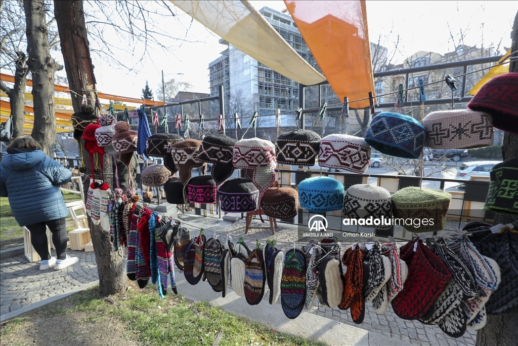 Tiflis'deki "bit pazarı"