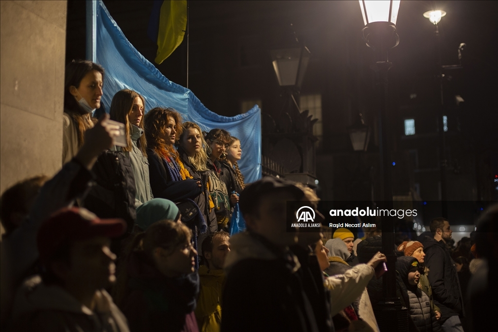 İngiltere’nin başkenti Londra’da Rusya’nın Ukrayna’ya müdahalesi protesto edildi