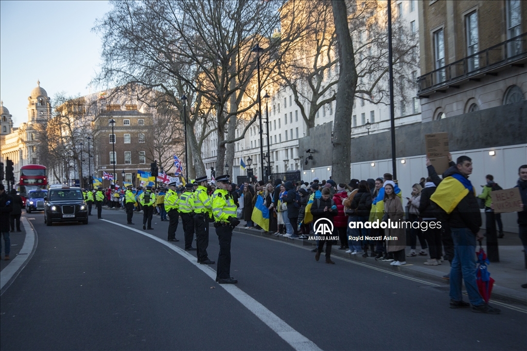 İngiltere’nin başkenti Londra’da Rusya’nın Ukrayna’ya müdahalesi protesto edildi