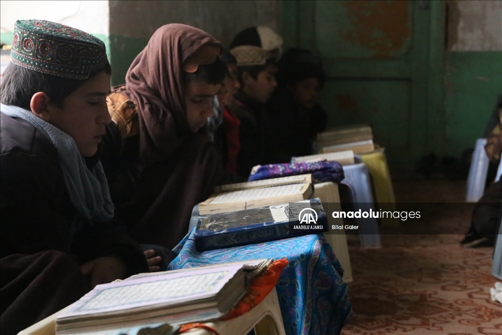 Afganistan'daki Taliban medreseleri