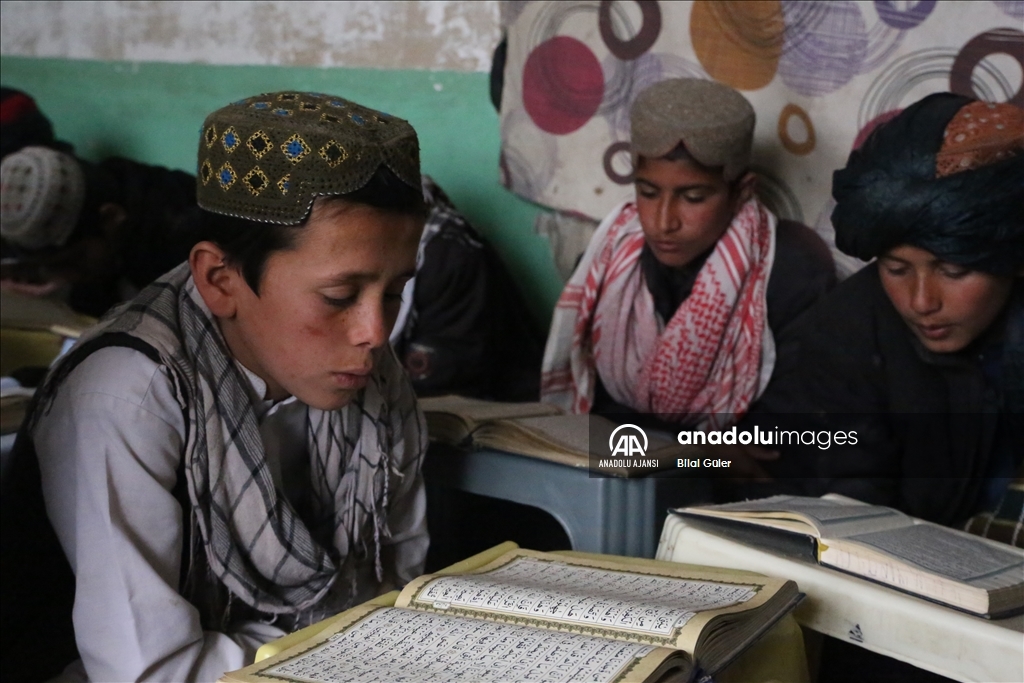 Afganistan'daki Taliban medreseleri