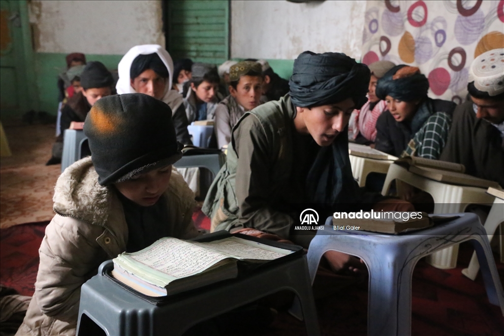 Afganistan'daki Taliban medreseleri