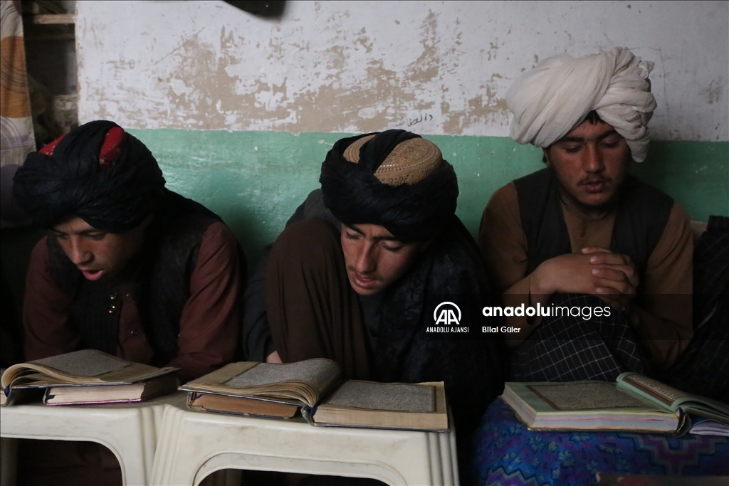 Afganistan'daki Taliban medreseleri