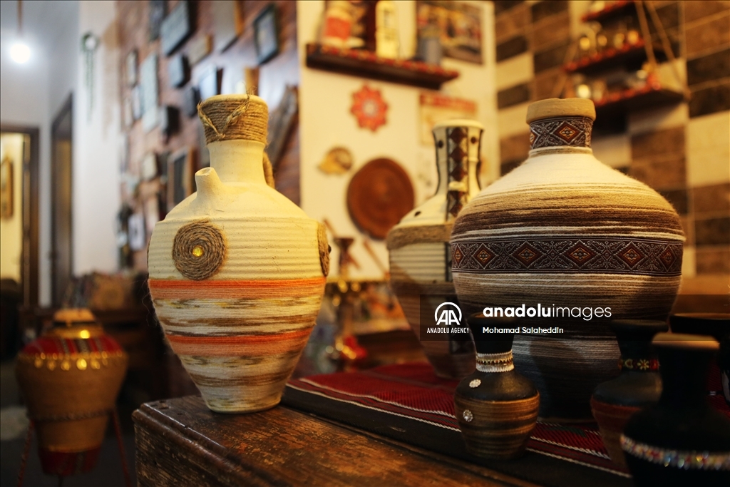 الأردني "القواسمي".. فخّاره يزهو بزخرفة عصرية تحيي التراث