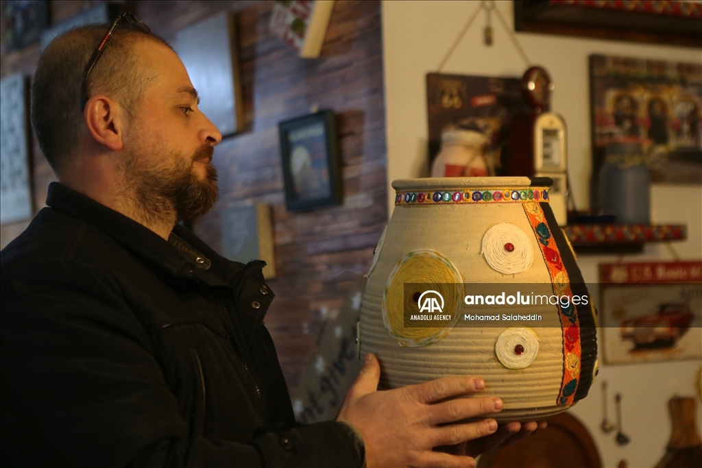 الأردني "القواسمي".. فخّاره يزهو بزخرفة عصرية تحيي التراث