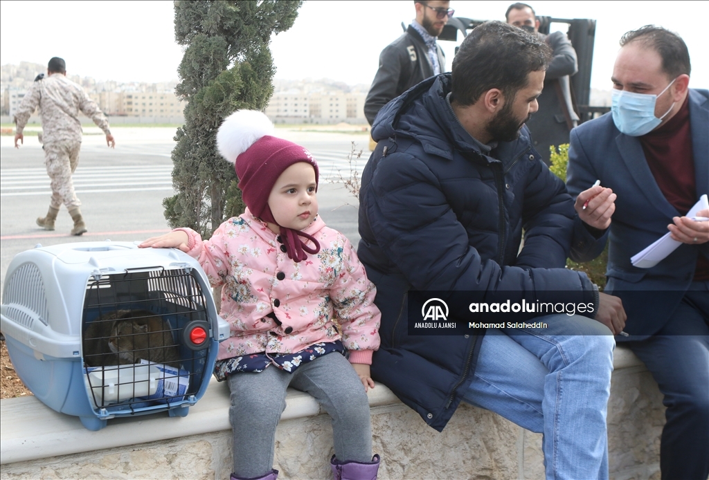 Ukrayna'dan tahliye edilen Ürdünlüler Amman'a ulaştı