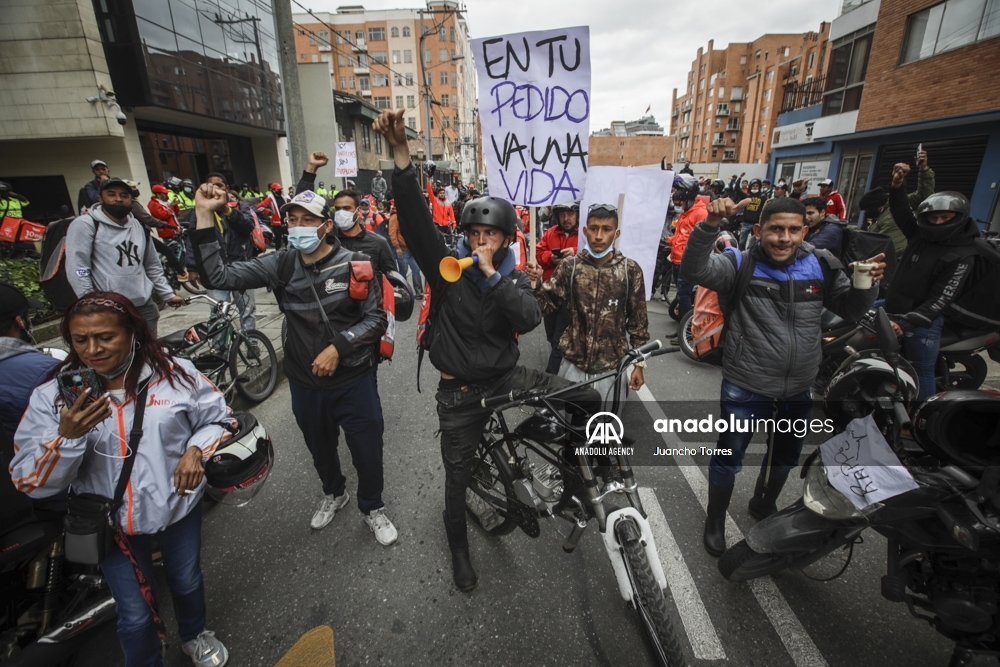 Domiciliarios de la plataforma Rappi protestan por mejores condiciones laborales en Colombia